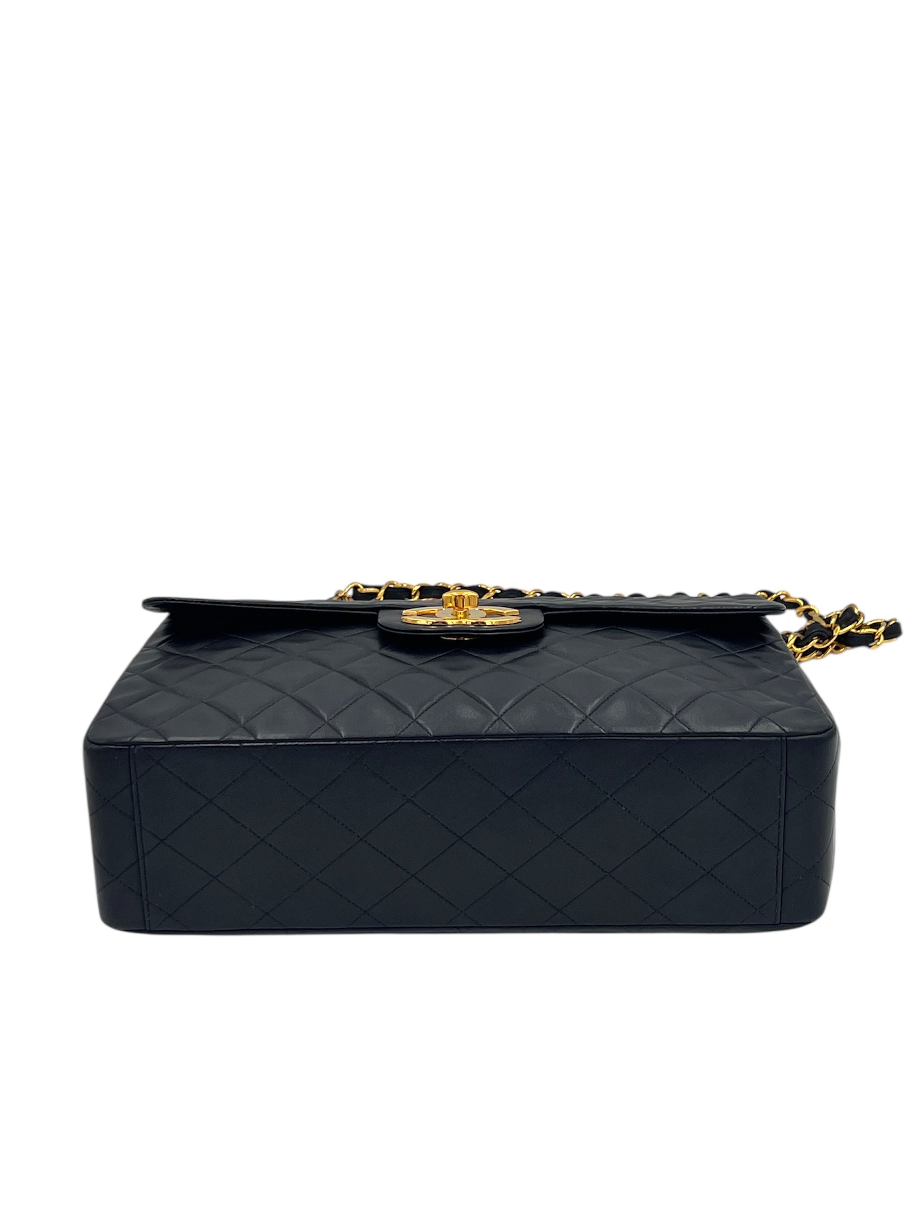 Chanel Timeless Maxi Jumbo